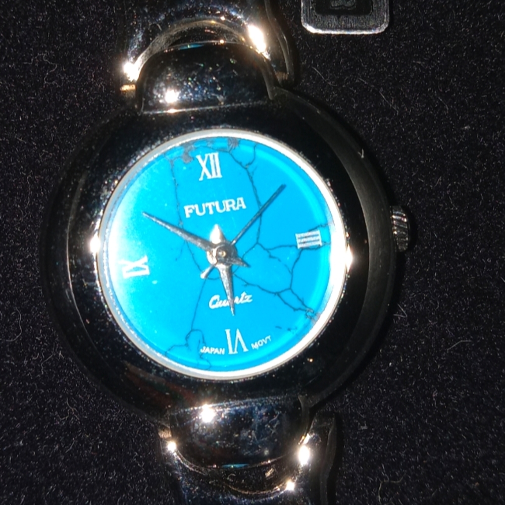 GORGEOUS!/ FUTURA WATCH